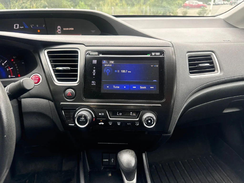 Used 2014 Modern Steel Metallic Honda EX image 18