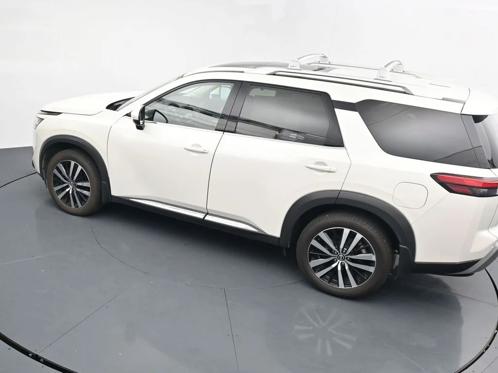 2023 Nissan Pathfinder Platinum - Photo 31