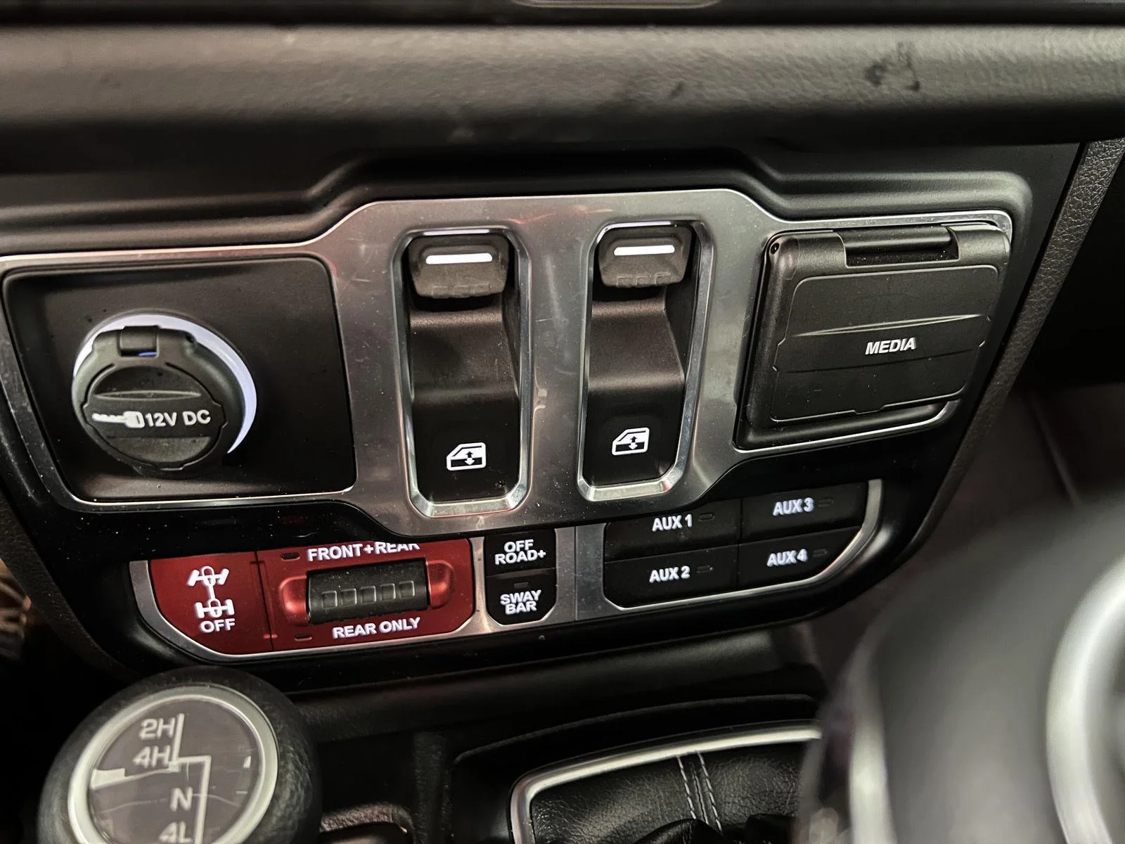 Used 2024 Black Clearcoat Jeep Rubicon image 20