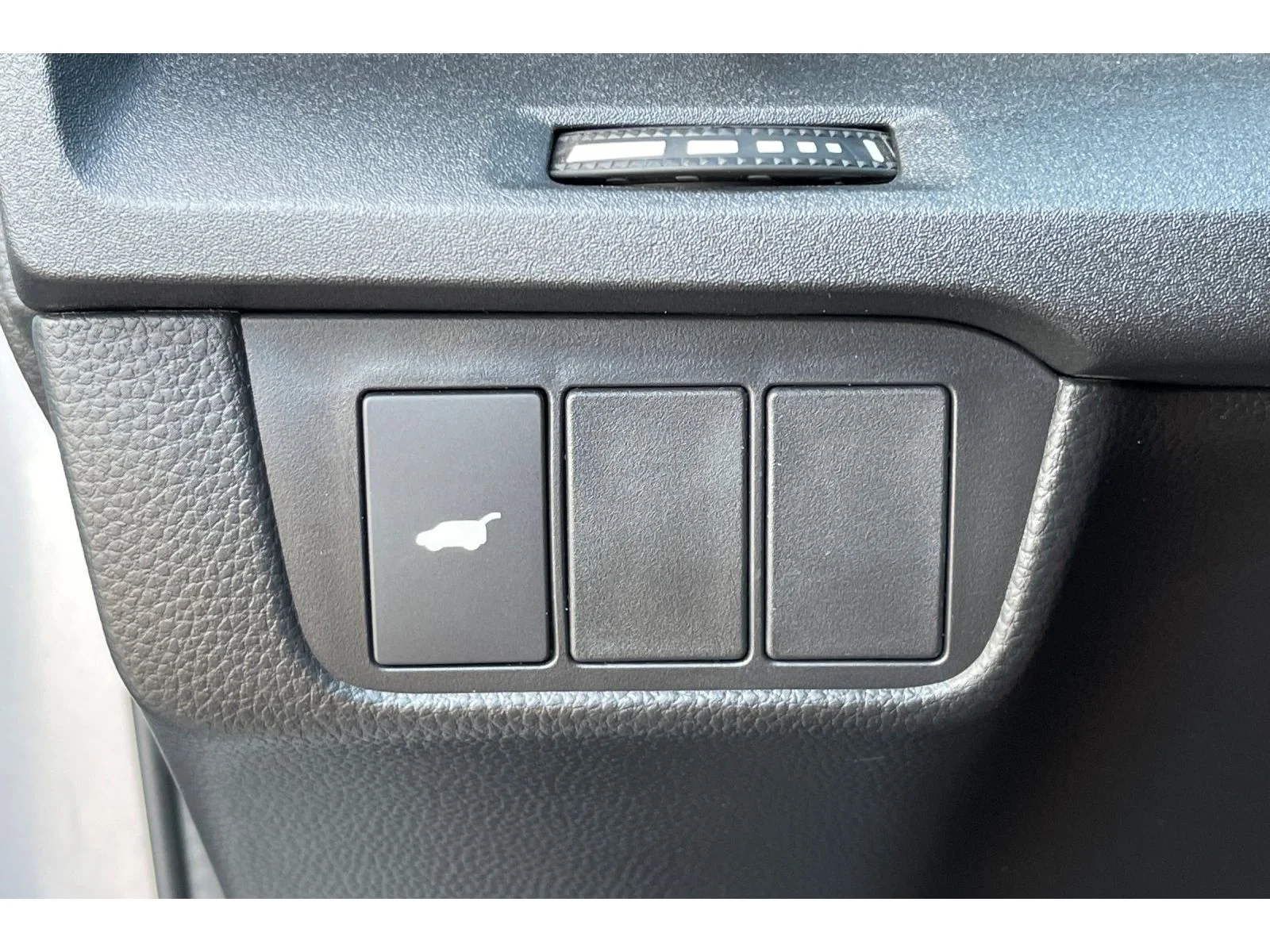 Used 2026 Solar Silver Metallic Honda Sport-L image 41