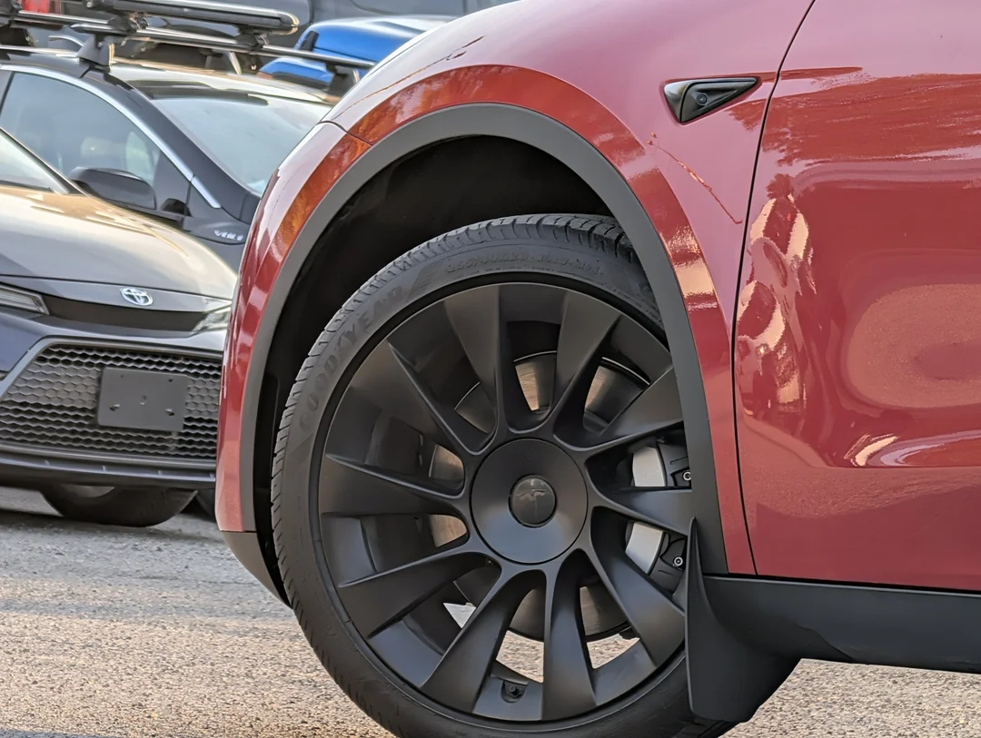 Certified Used 2023 Red Tesla Long Range AWD - Leather - Sunroof - FSD - Auto Steer & More image 9