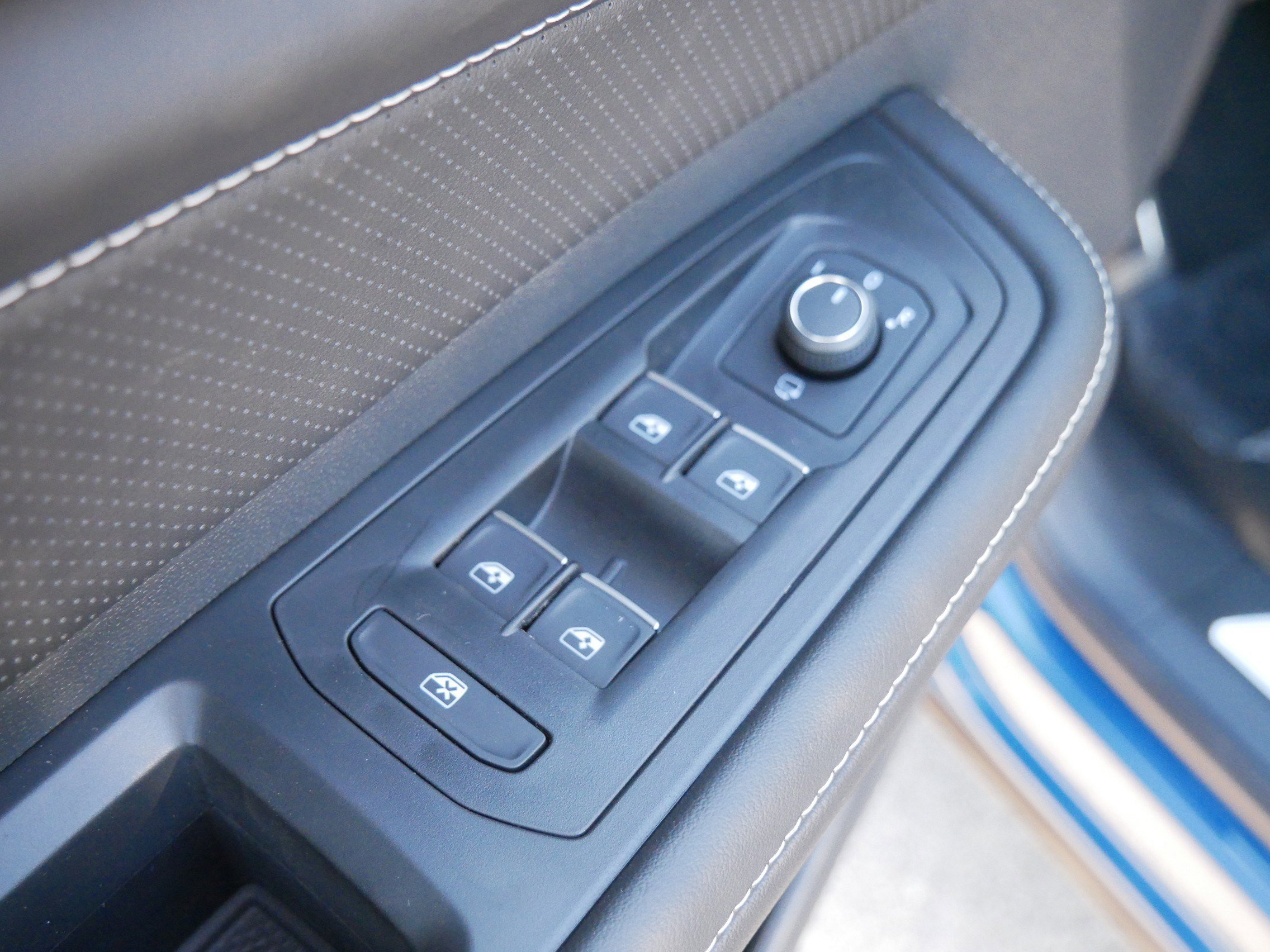 2026 Volkswagen Atlas SEL Premium R-Line - Photo 8