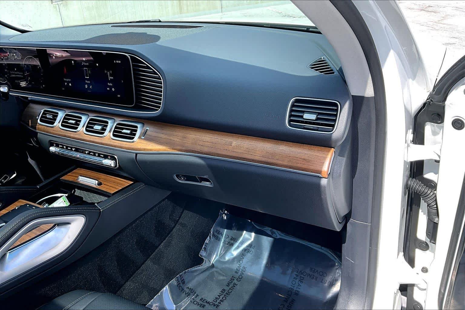 Certified Used 2025 Polar White Mercedes-Benz GLE 350 image 18