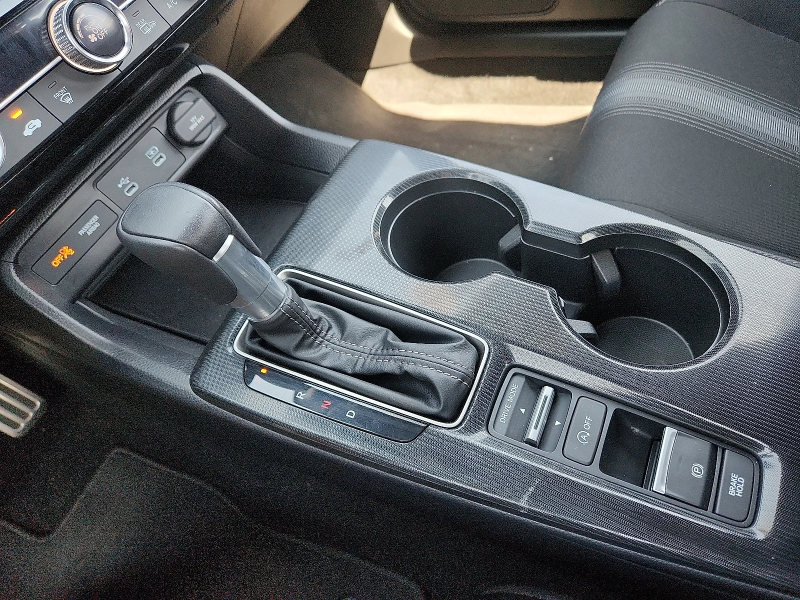2025 Honda Civic Sport - Photo 25