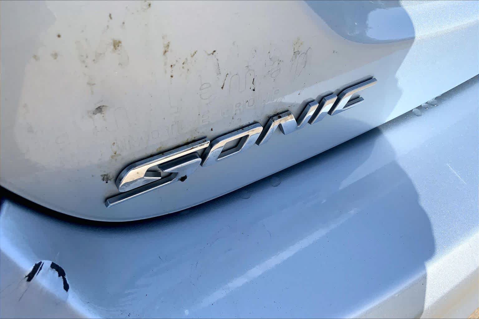 Used 2018 Arctic Blue Metallic Chevrolet LT image 31
