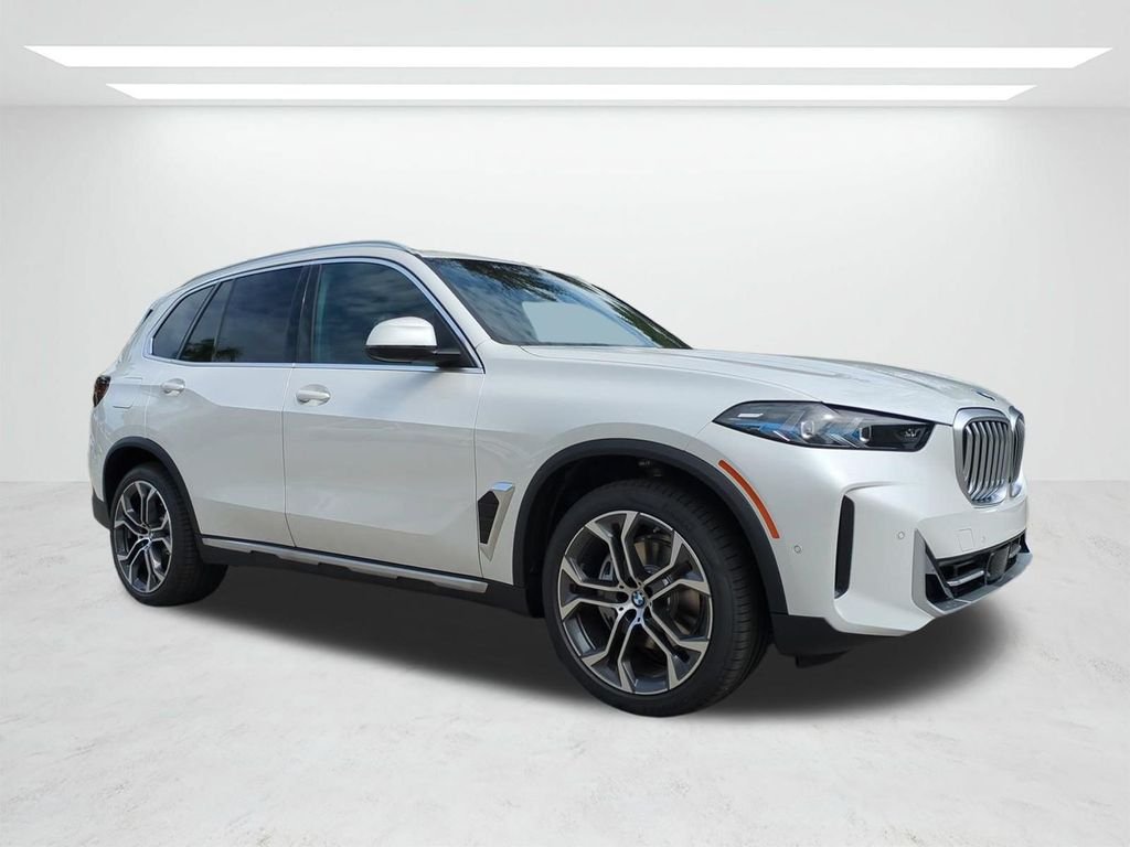 New 2026 White Metallic BMW xDrive40i image 2