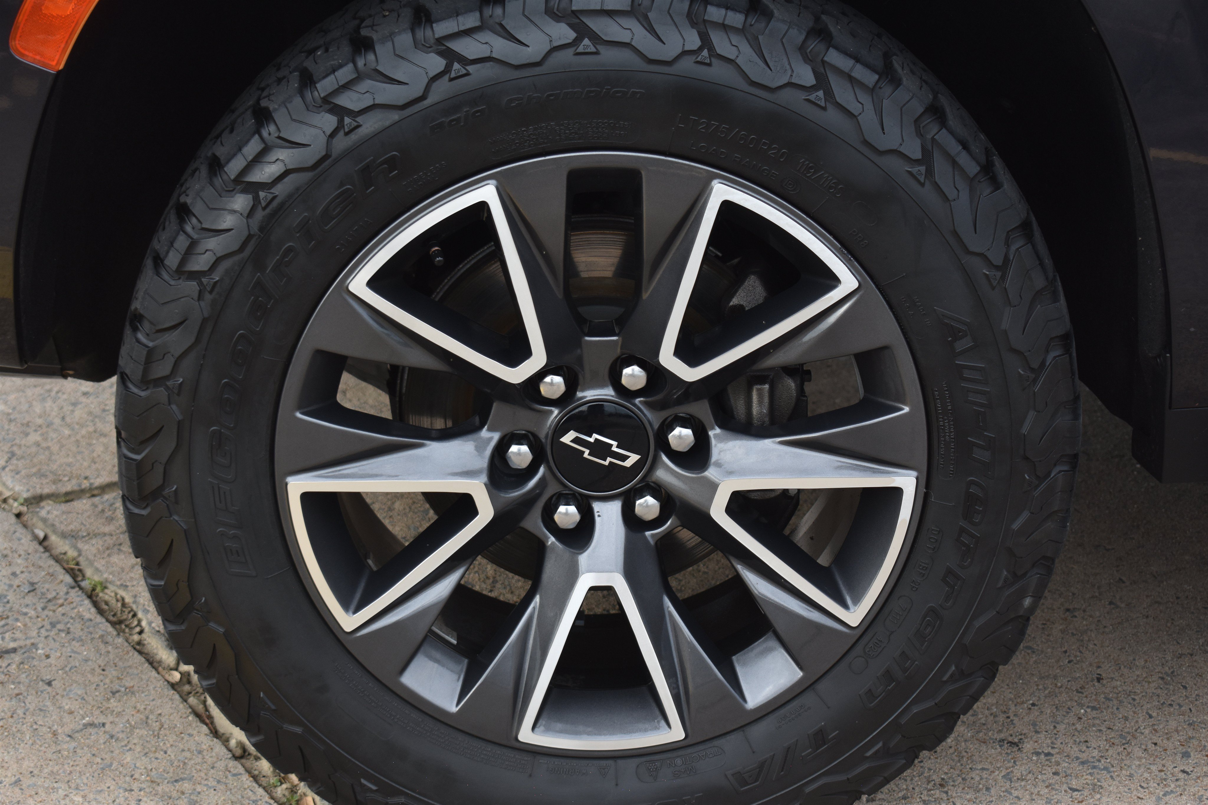 Used 2022 Dark Ash Metallic Chevrolet Z71 image 9