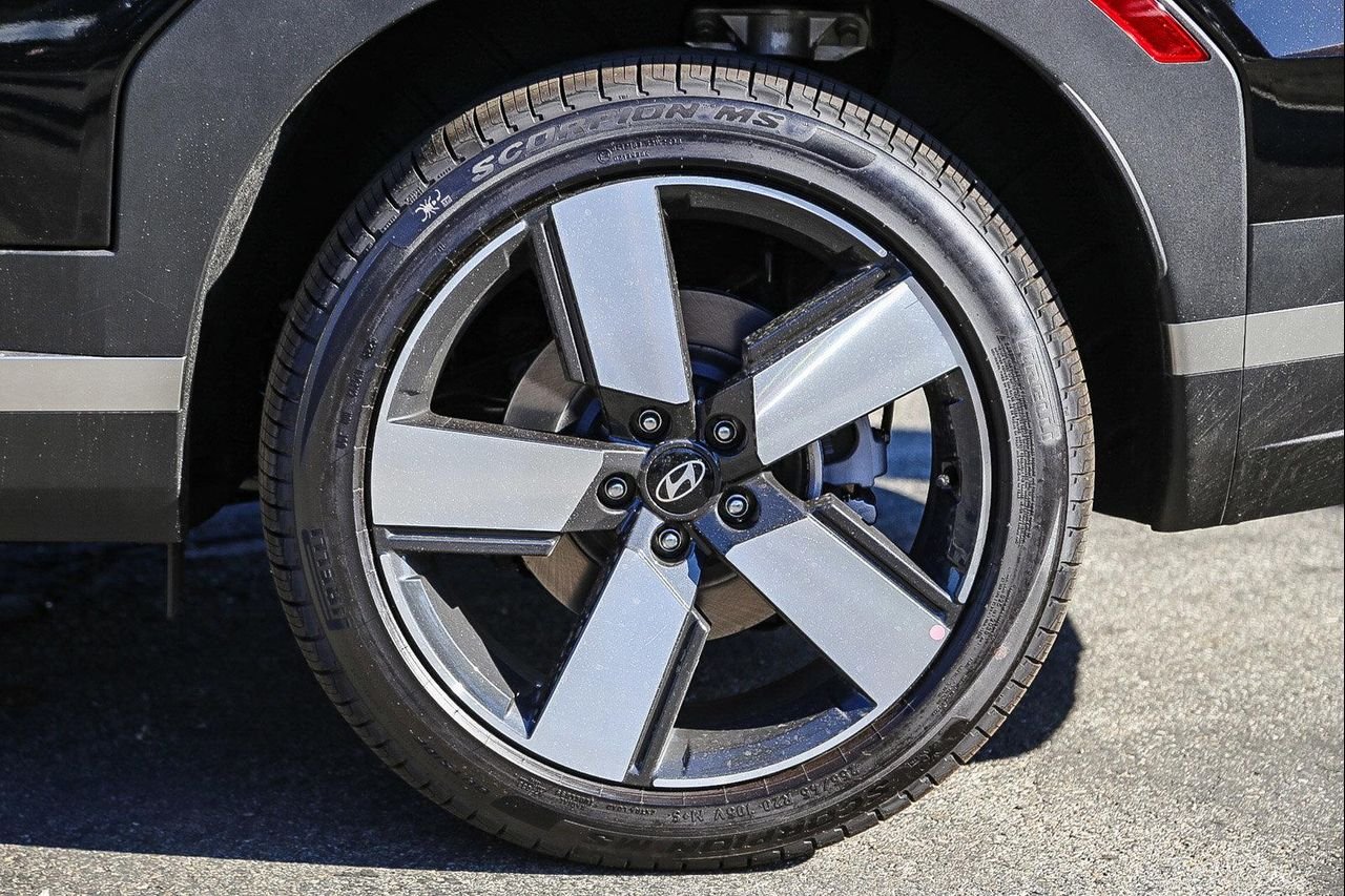 New 2026 Black Hyundai Limited image 36