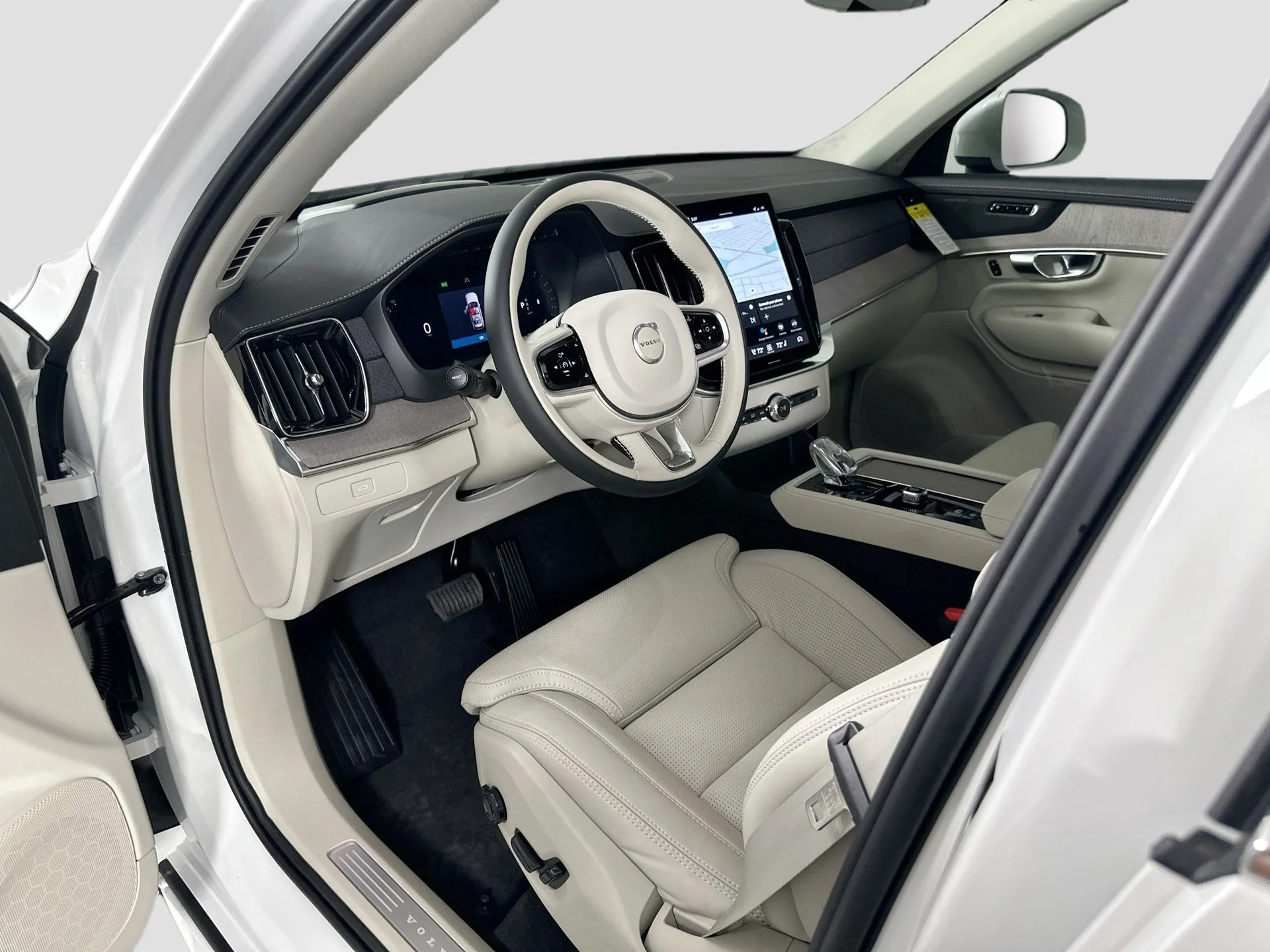 New 2026 White Volvo B6 Ultra image 9