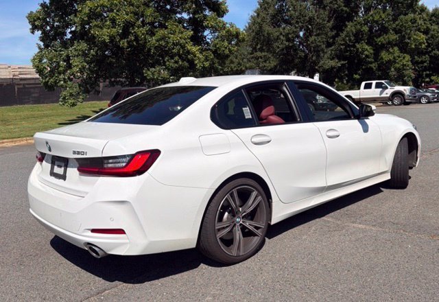 Used 2023 White BMW 330i image 5