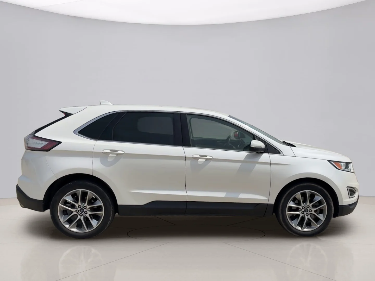 Used 2018 White Ford TITANIUM image 6
