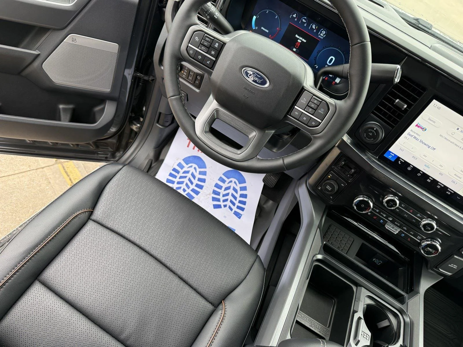 New 2026 Carbonized Gray Metallic Ford F-250® Lariat® image 31
