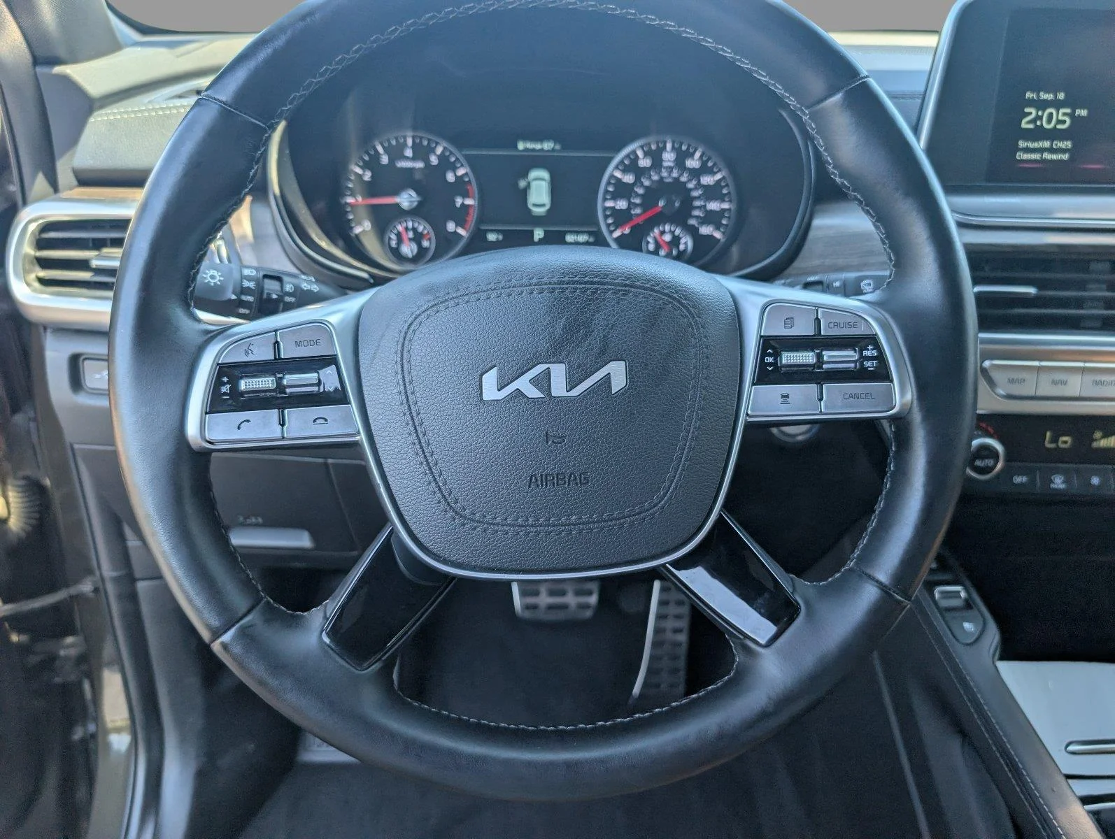 Used 2022 Dark Moss Kia SX image 23