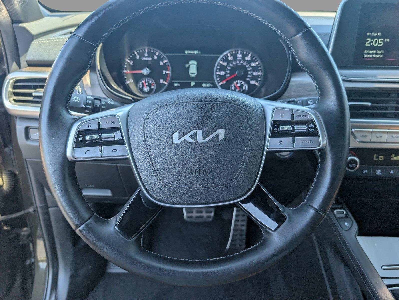 Used 2022 Dark Moss Kia SX image 23