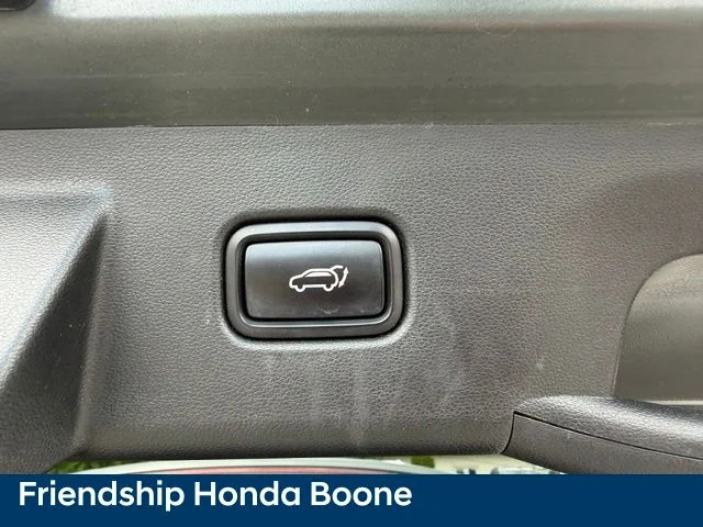 Used 2022 Gray Hyundai SEL image 34