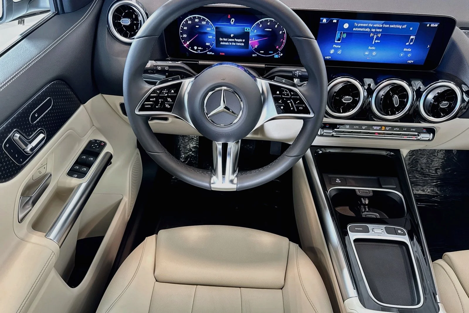 Used 2026 Polar White Mercedes-Benz GLA 250 image 19