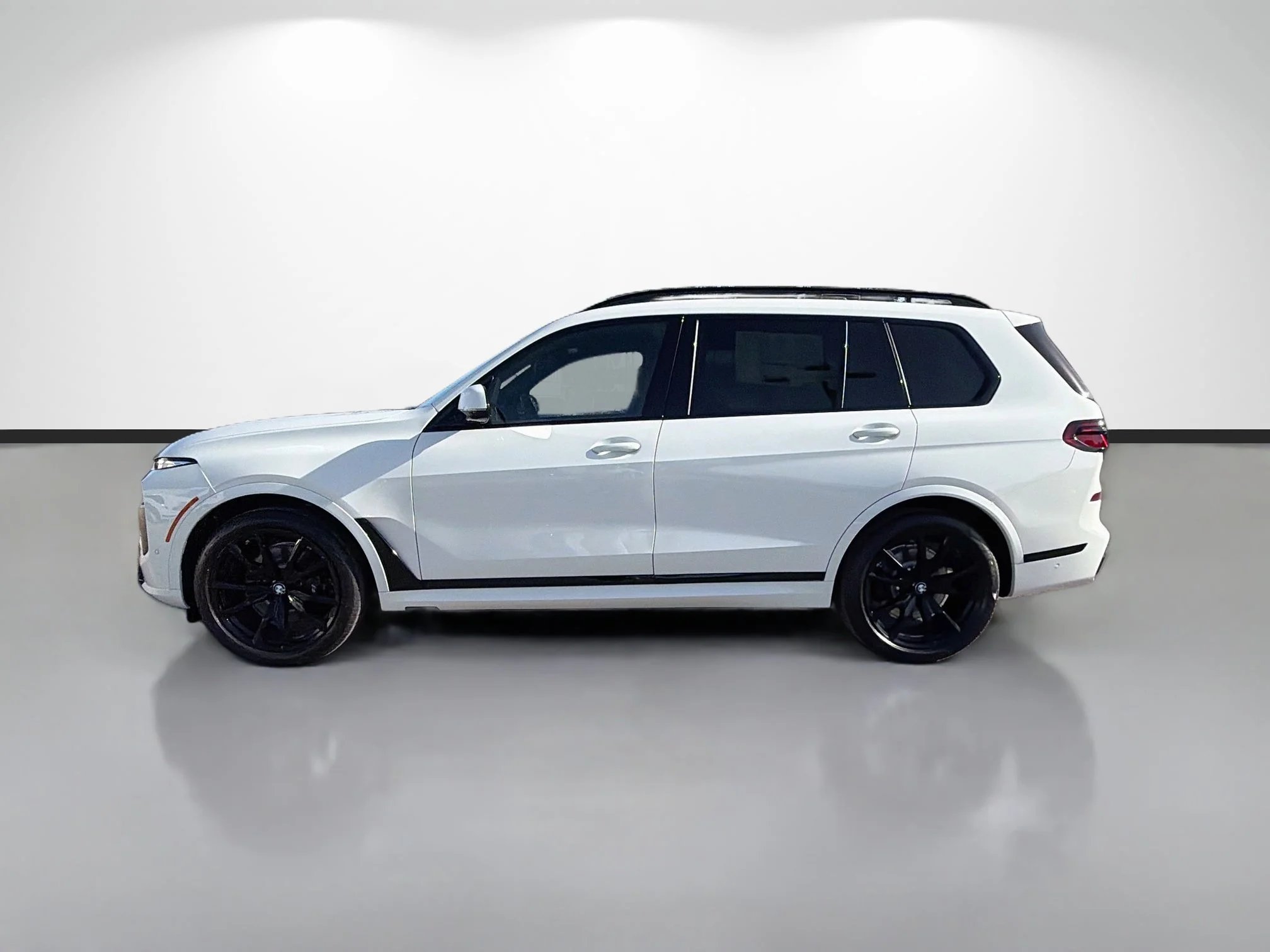 New 2027 Alpine White BMW xDrive40i image 6