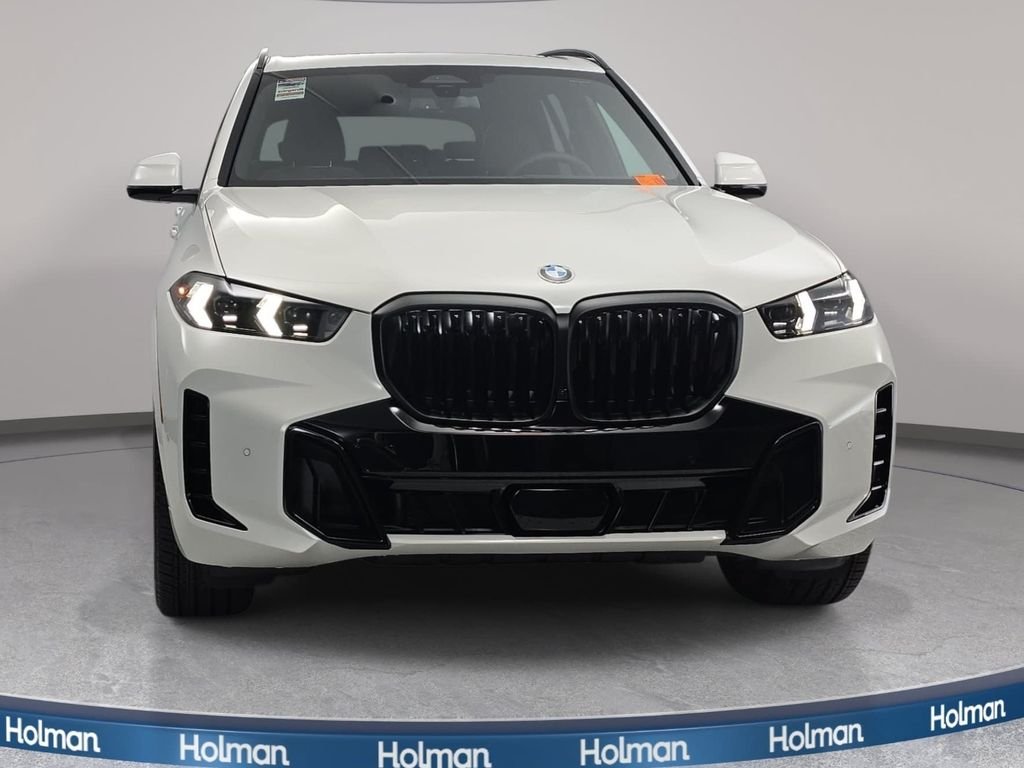 New 2026 Alpine White BMW xDrive40i image 2