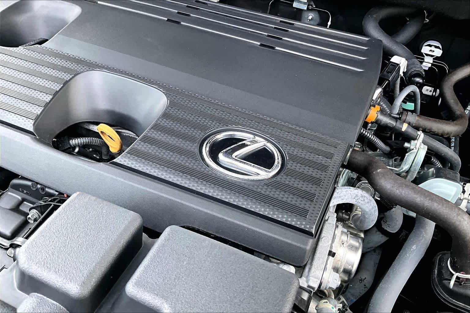 Used 2025 Atomic Silver Lexus  image 30