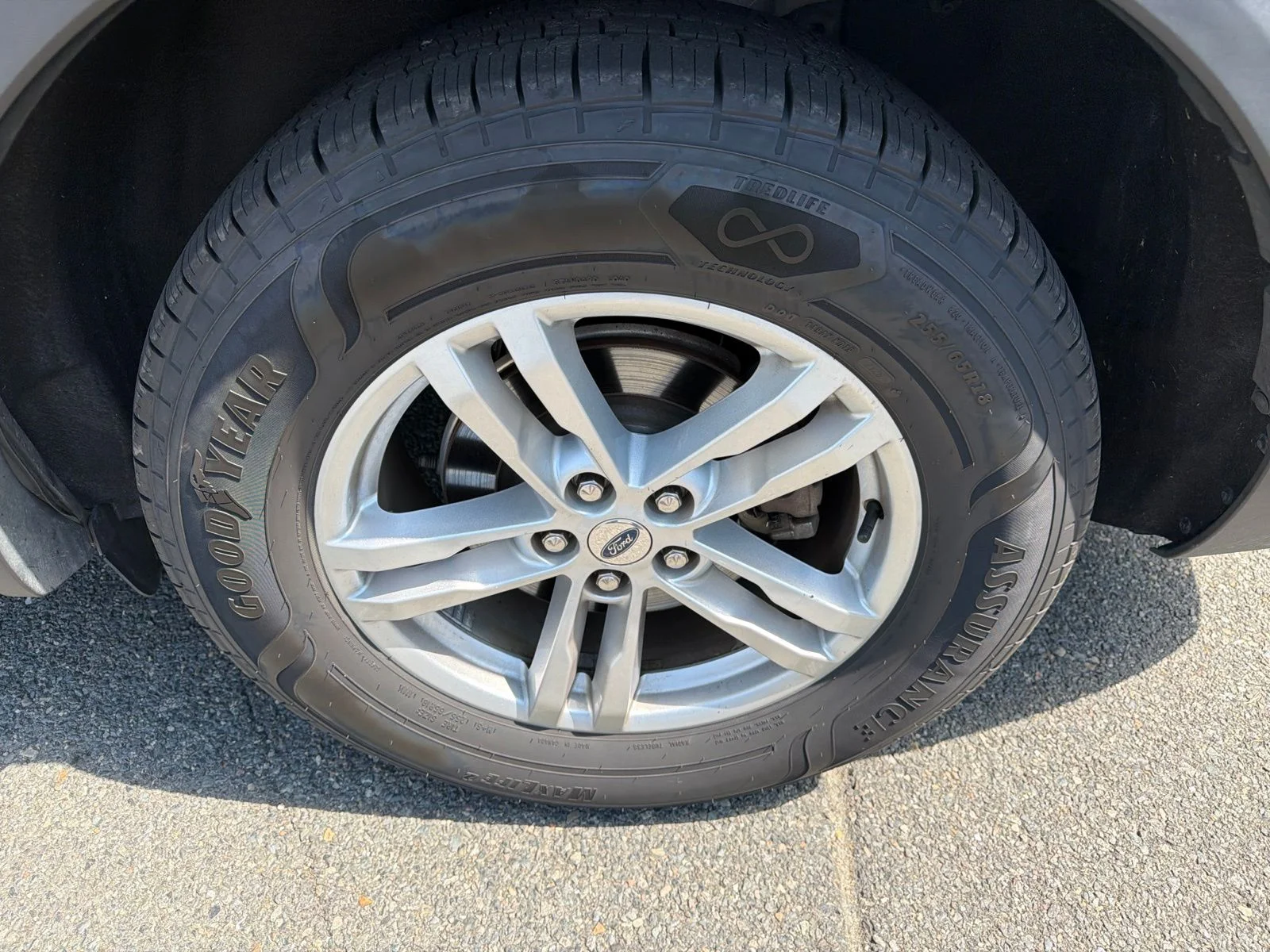Used 2020 Black Metallic Ford XLT image 25