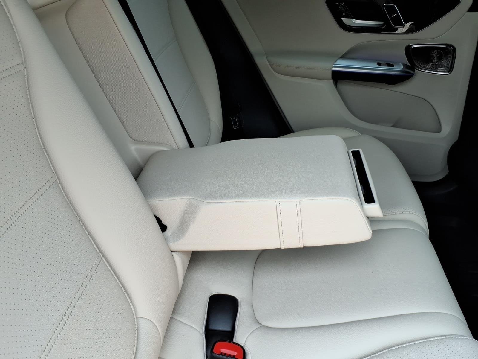 Used 2023 POLAR WHITE MERCEDES-BENZ  image 28