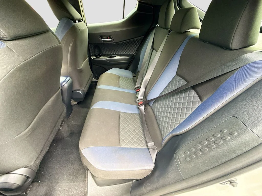 Used 2021 White Toyota XLE image 23