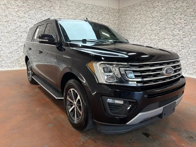 Used 2019 Agate Black Metallic Ford XLT image 9