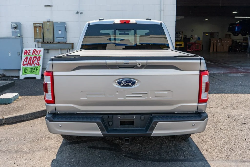 Used 2022 Silver Metallic Ford Lariat image 4