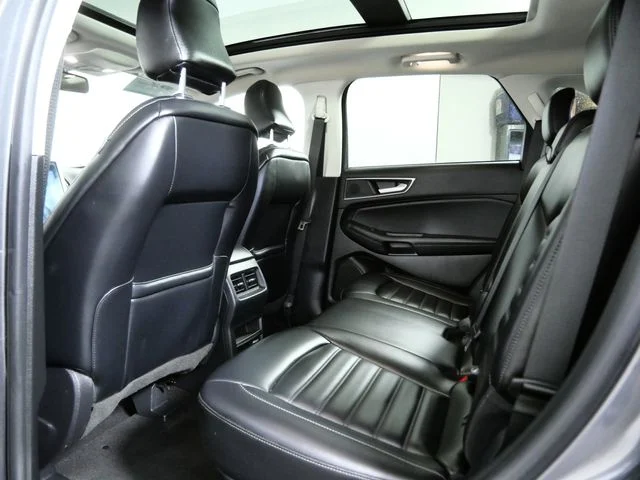 Used 2024 Gray Ford SEL image 13