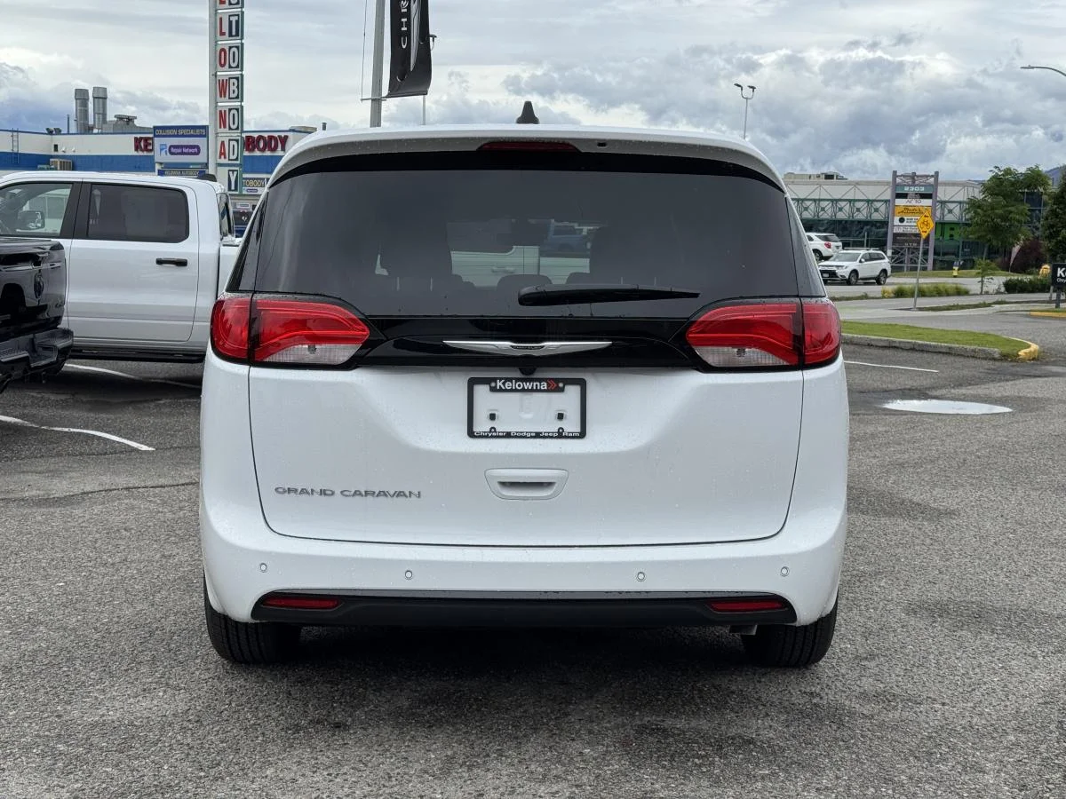 New 2027 White Chrysler SXT image 6