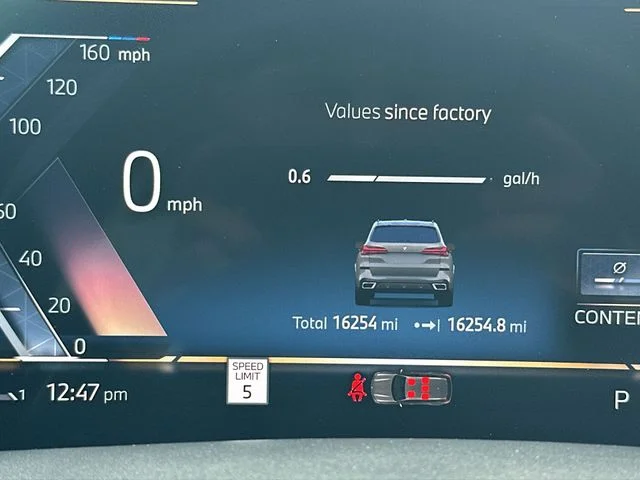 Used 2025 Gray BMW sDrive40i image 16