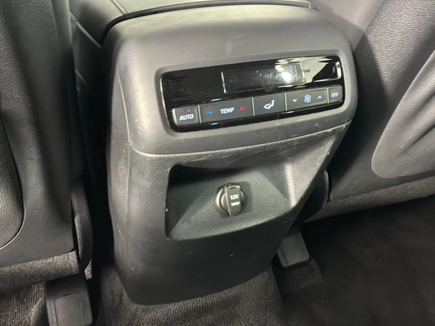 Used 2025 Moonlight Cloud Hyundai SEL image 19