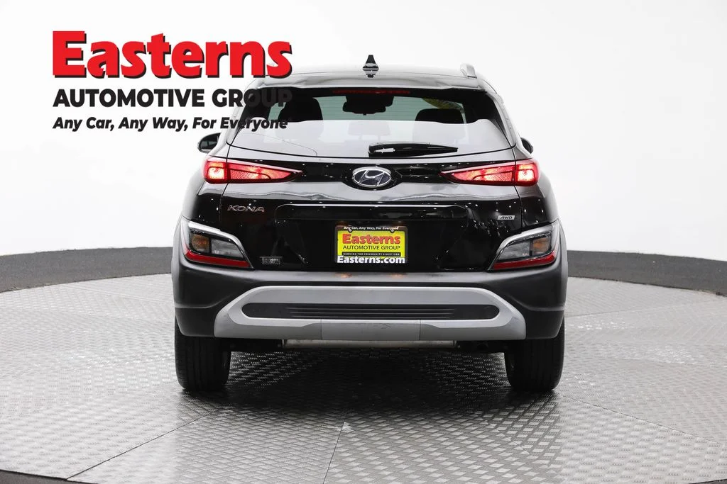 Used 2022 Black Hyundai SEL image 6