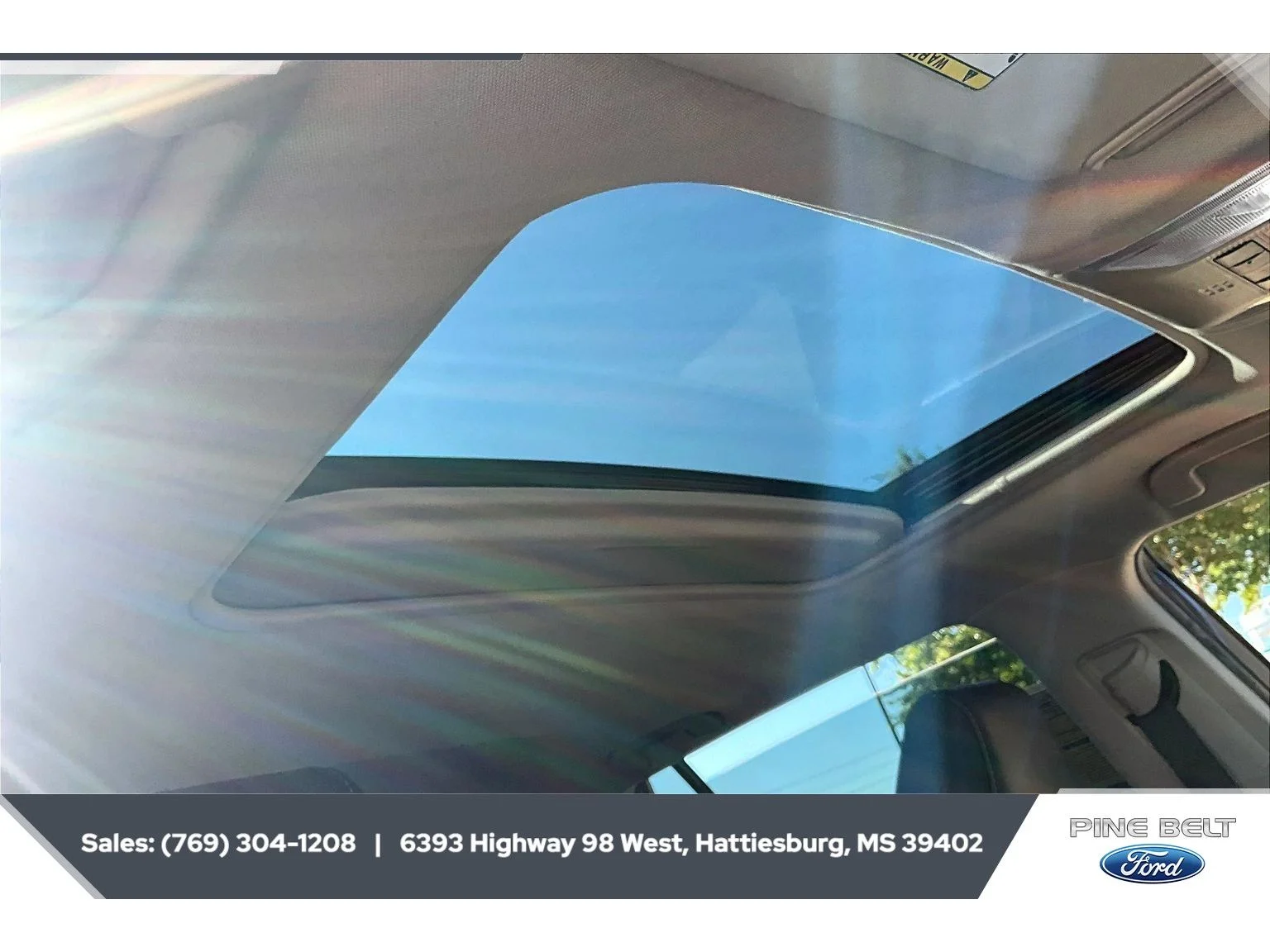 Used 2020 Blue Print Toyota Hybrid Limited image 16