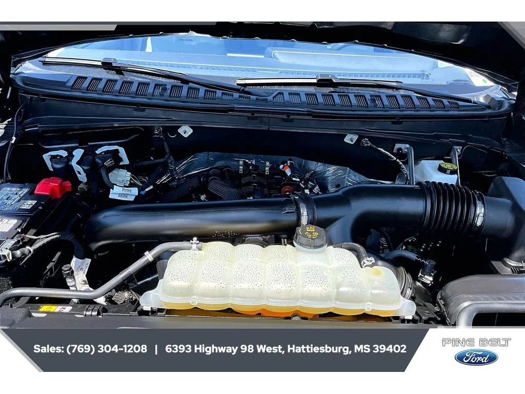 Used 2025 Stone Blue Metallic Ford Platinum image 8