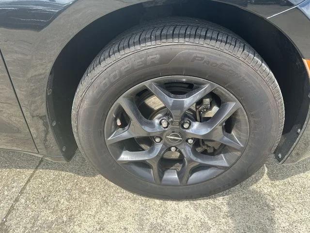 Used 2018 Black Chrysler Limited image 47