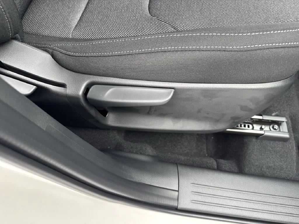New 2026 White Metallic Mazda 2.5 S AWD image 44