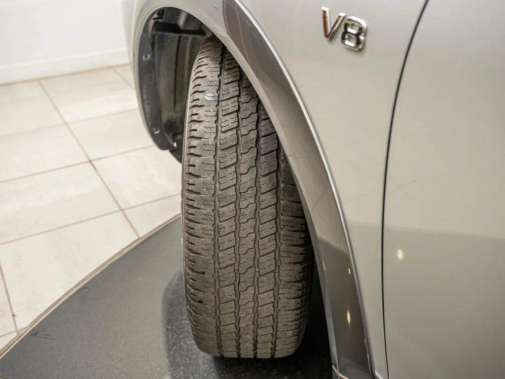 Used 2020 Brilliant Silver Metallic Nissan SL image 52