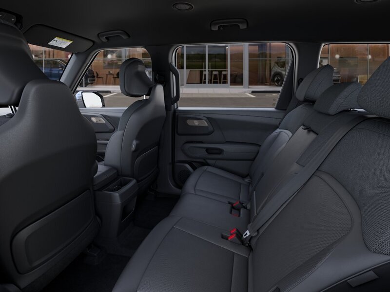New 2027 Glacial White Pearl Kia LX image 18