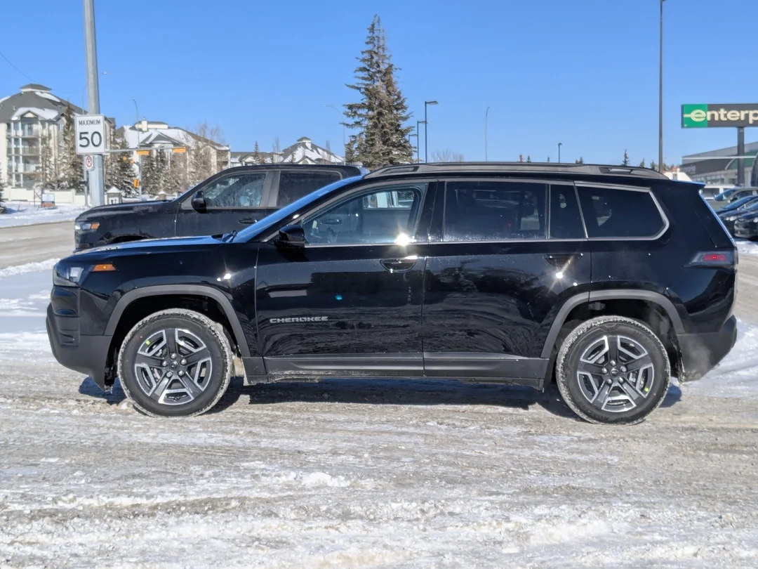 New 2026 Black Jeep Limited - - 4x4 - 1.6L Hybrid - Tech Group - Navigation - 9 Speakers - Hands-free Liftgate & More! image 5