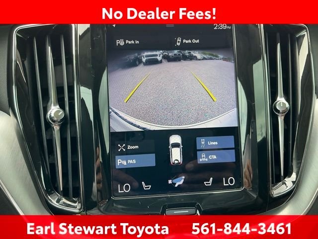 Used 2019 White Volvo T5 Momentum image 53
