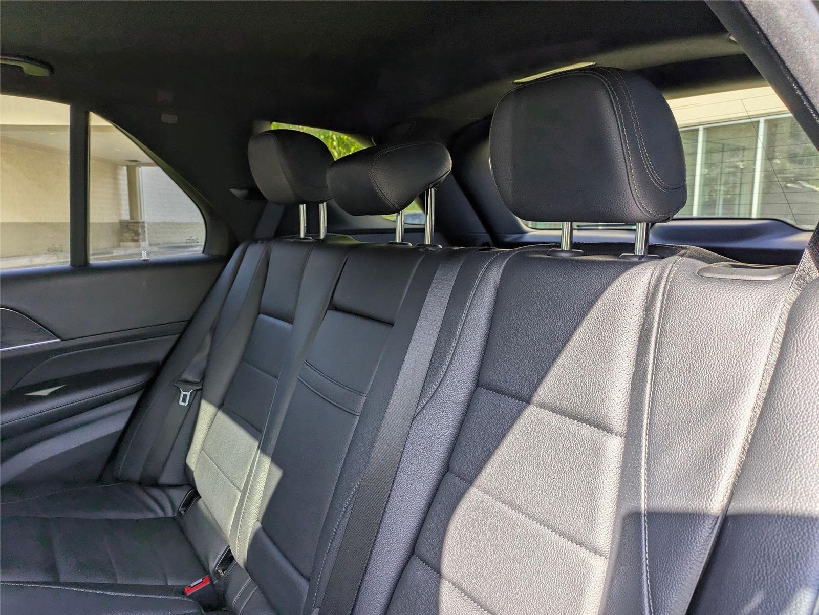 Used 2020 Black MERCEDES-BENZ TRUCK  image 25