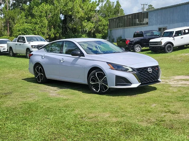 2024 Nissan Altima 2.5 SR