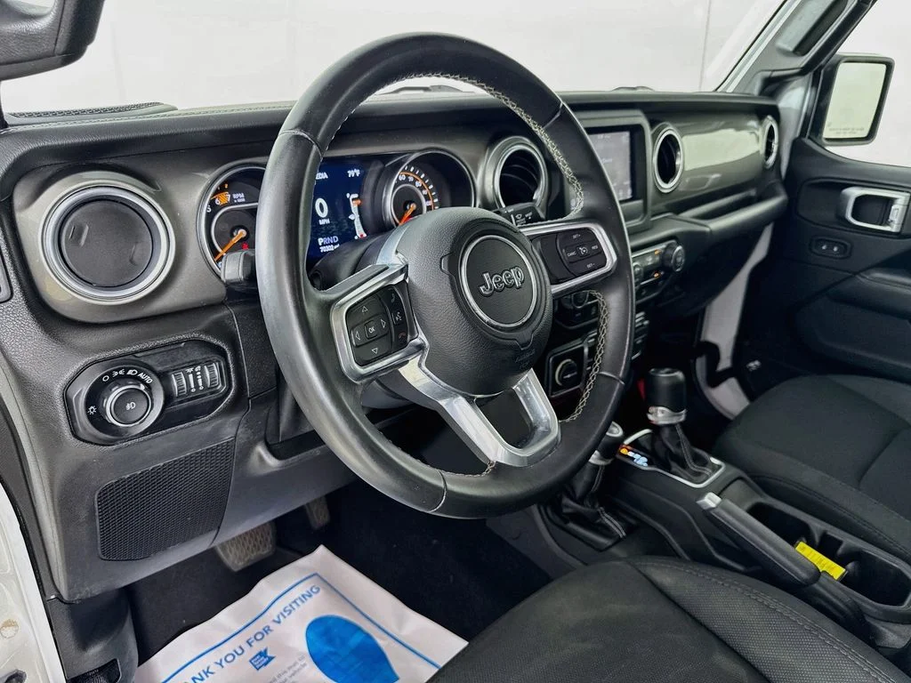 Used 2019 Bright White Clearcoat Jeep Unlimited Sahara image 11