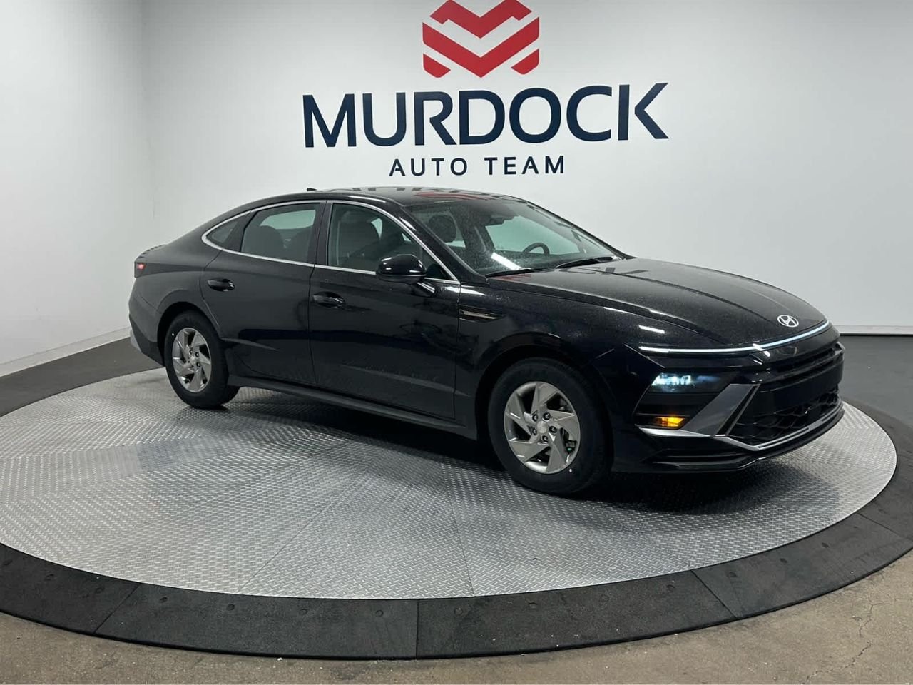 New 2026 Abyss Black Hyundai SE image 9