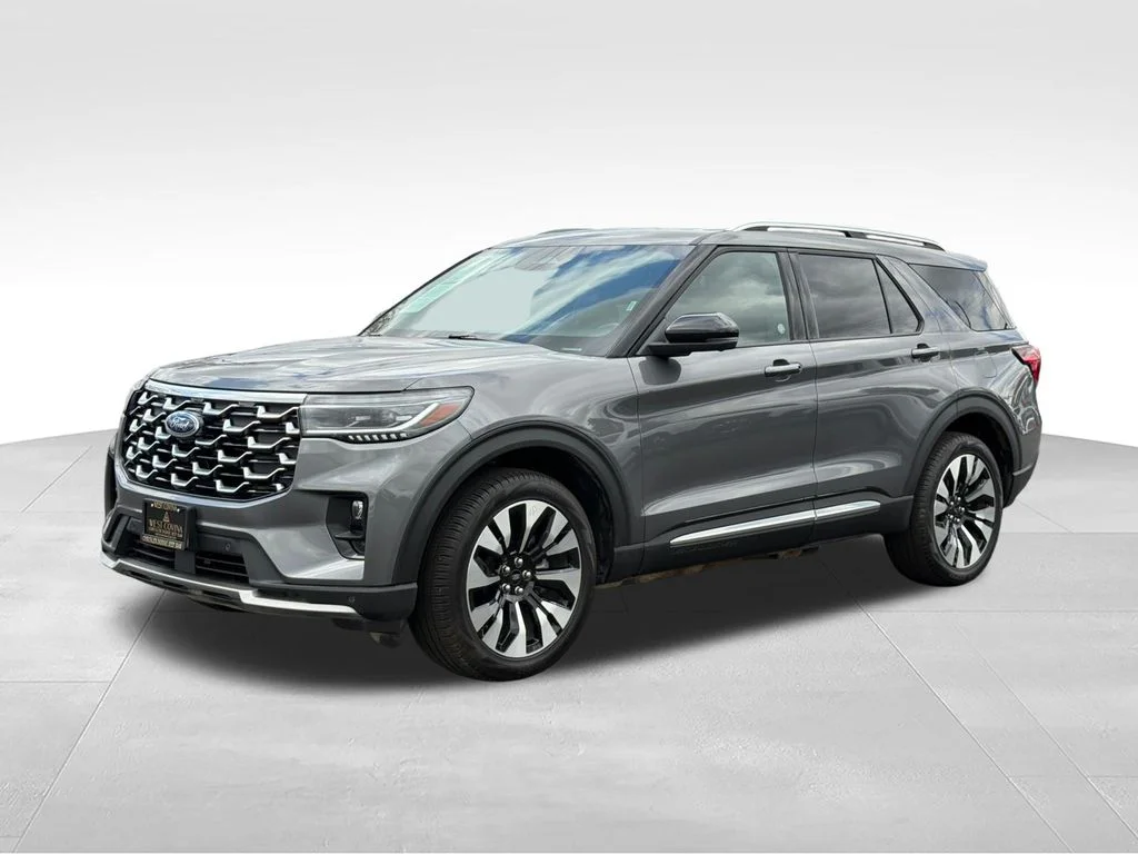Used 2025 Gray Ford Platinum image 3