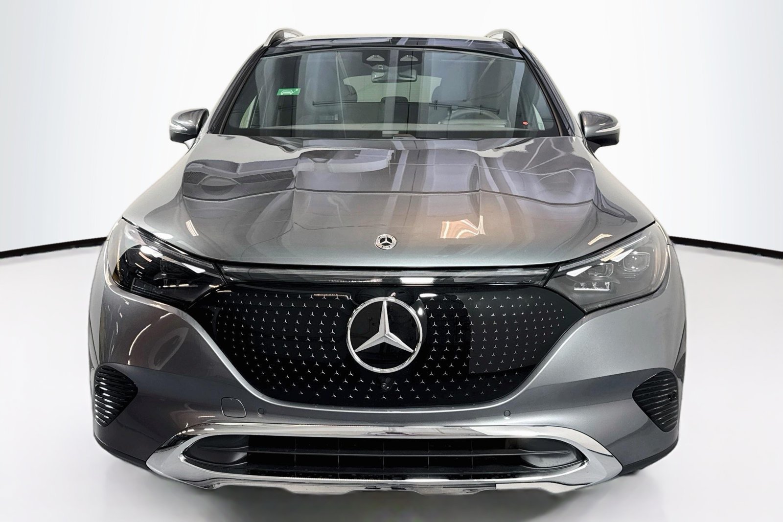 New 2026 Selenite Grey Metallic Mercedes-Benz EQE 320 image 2