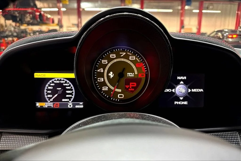 Certified Used 2015 Rosso Scuderia Ferrari Speciale image 13