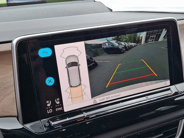 New 2026 Gray Volkswagen SE w/Technology image 12