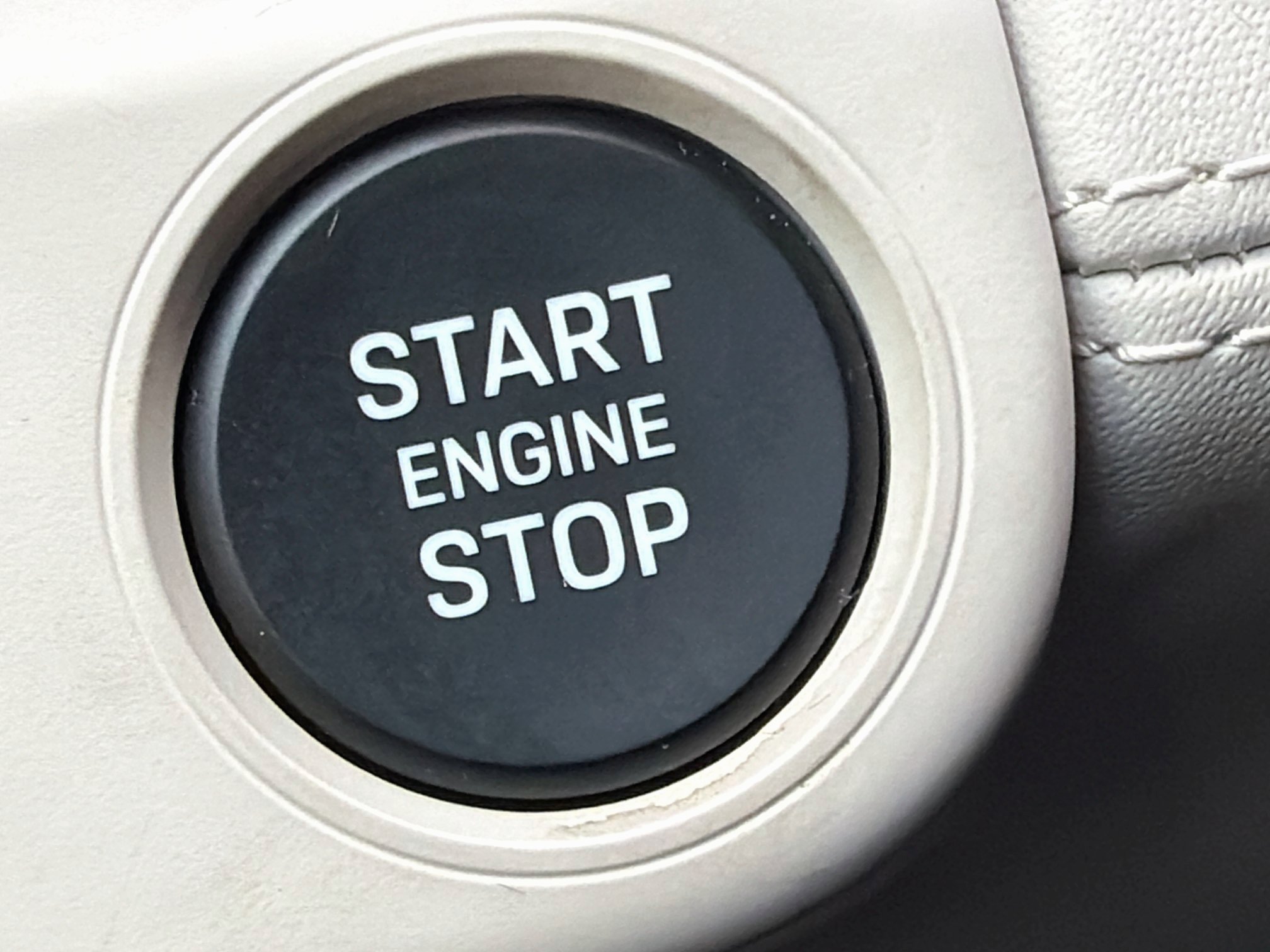 Used 2026 Chalk Porsche 4 E-Hybrid image 37